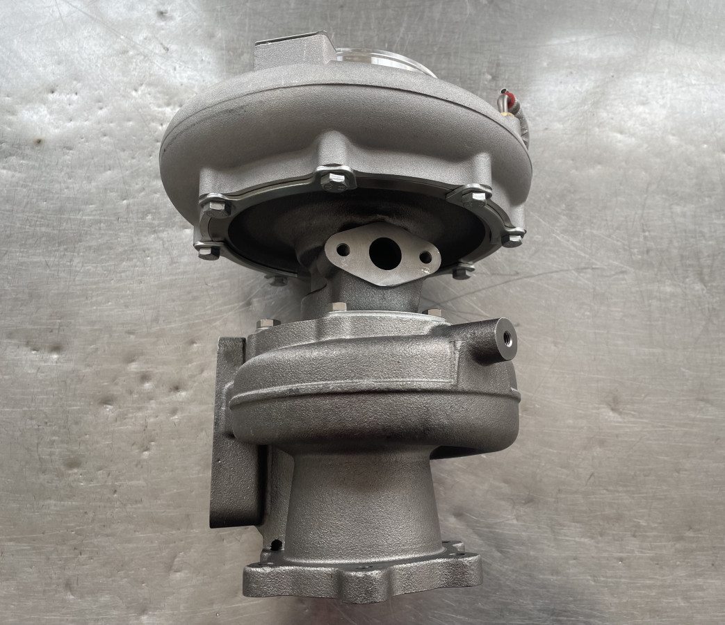 Турбина на Ситрак 202V09100 7840 SITRAK и HOWO T7 с моторами MC13 540 л.с