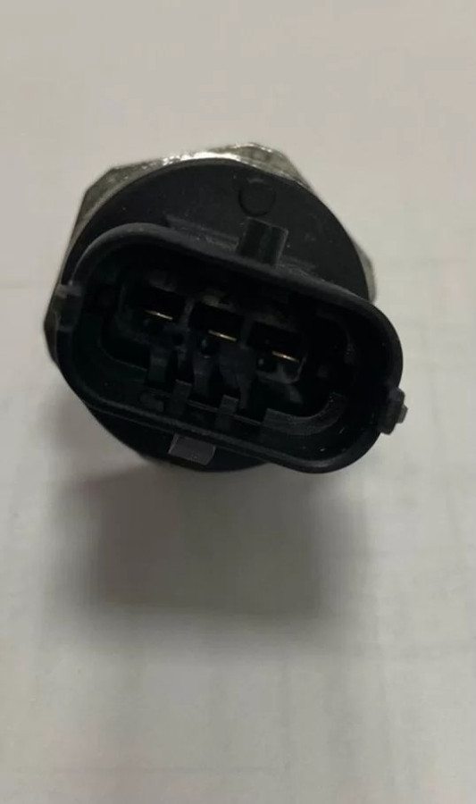 Датчик давления DS-HD-KV4,2 подачи топлива 0261545030 Bosch