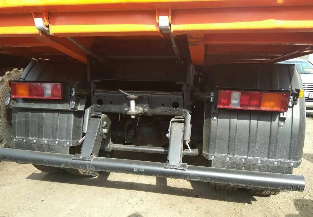 Отбойник, задний буфер самосвал 6520-2804005