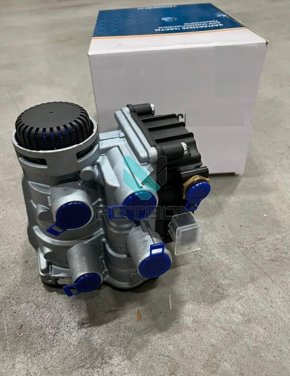 Кран управления тормозами прицепа 5490